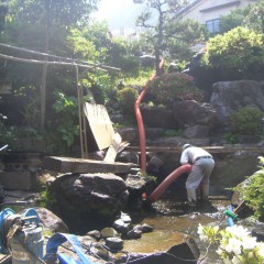 池の汚泥清掃①