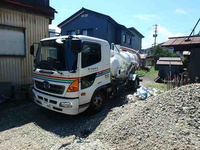 強力吸引車活躍しています 土木と下水道メンテナンス企業 市川建設株式会社